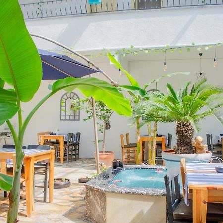 1989 Hotel Sebat Çeşme Kültér fotó