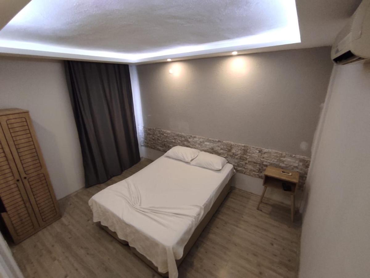 1989 Hotel Sebat Çeşme Kültér fotó