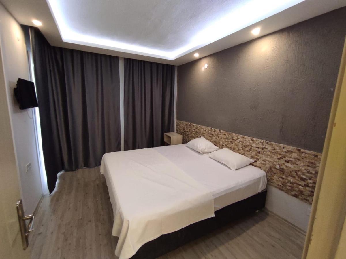 1989 Hotel Sebat Çeşme Kültér fotó