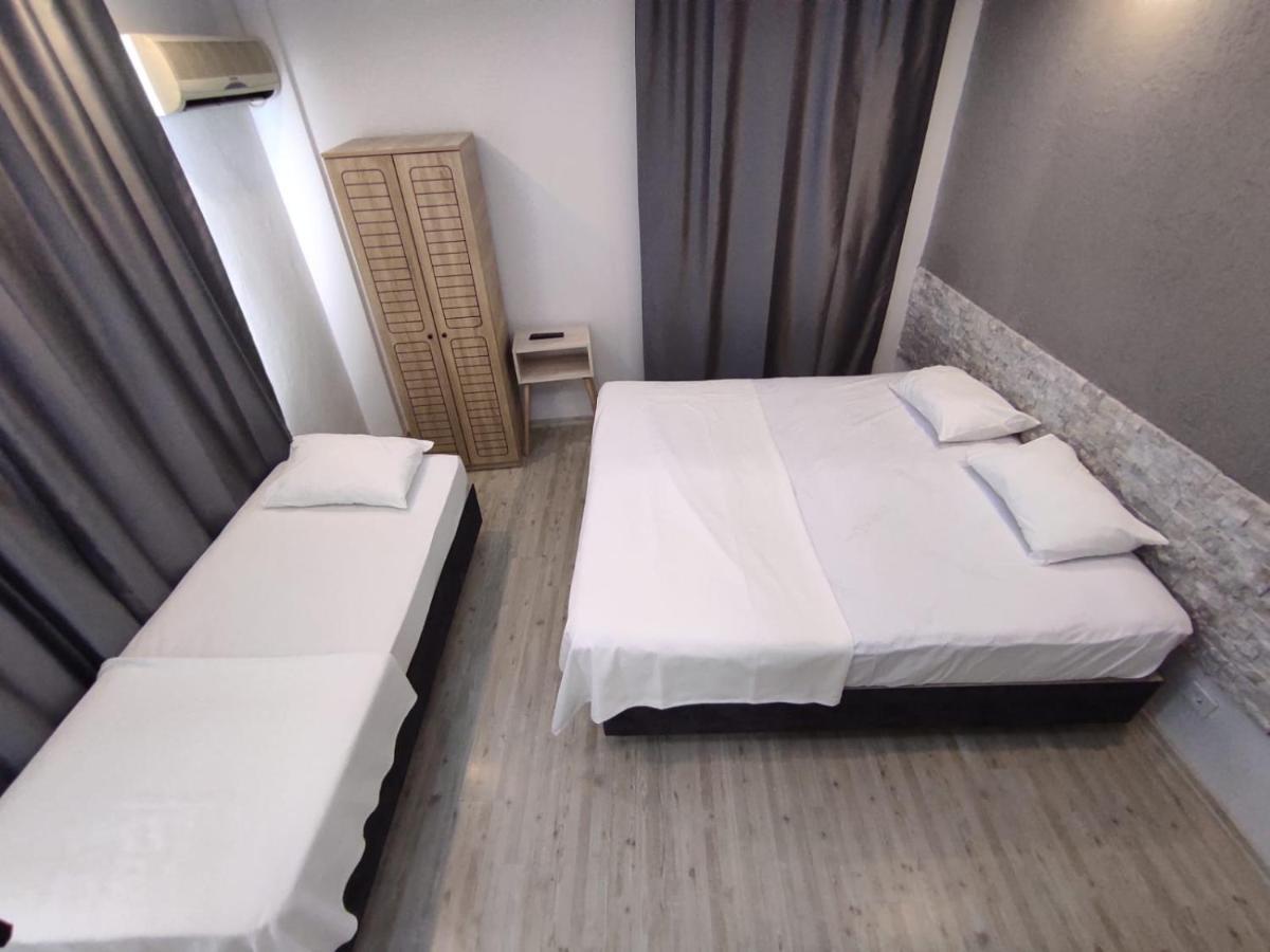 1989 Hotel Sebat Çeşme Kültér fotó