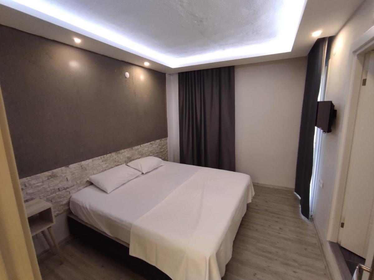 1989 Hotel Sebat Çeşme Kültér fotó
