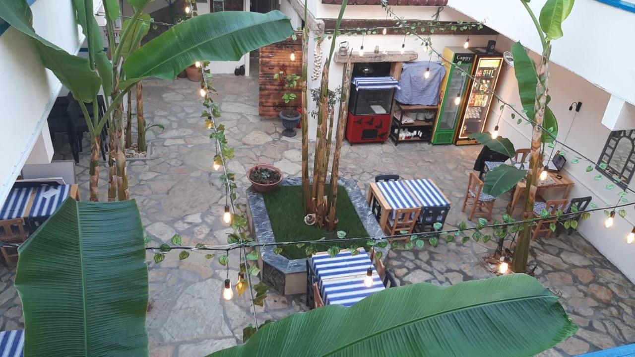 1989 Hotel Sebat Çeşme Kültér fotó