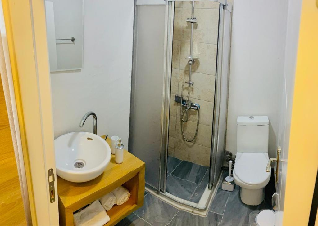 1989 Hotel Sebat Çeşme Kültér fotó