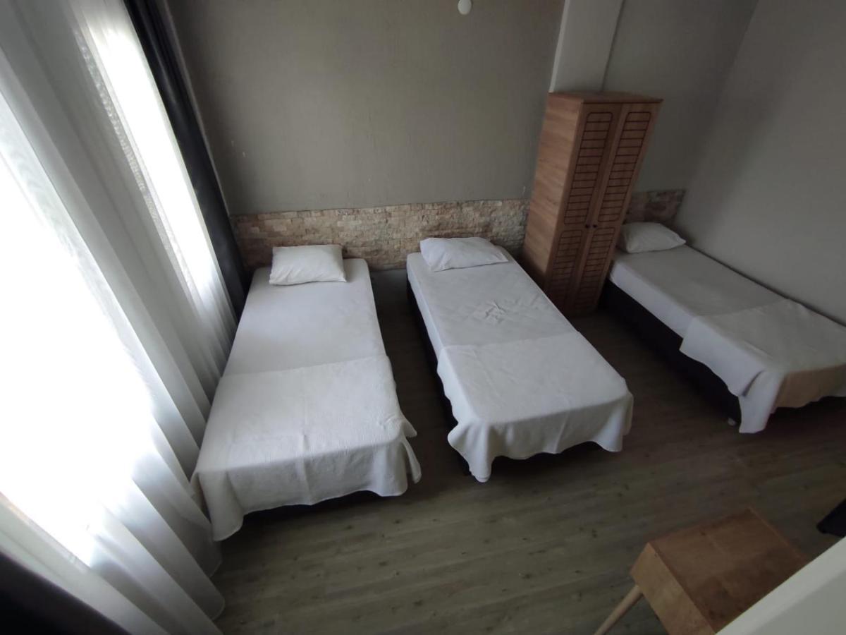 1989 Hotel Sebat Çeşme Kültér fotó