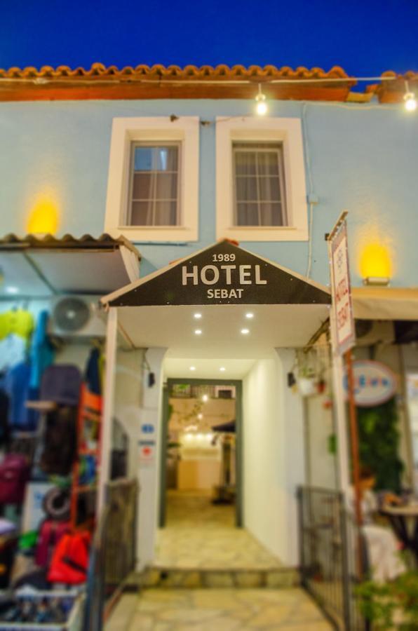1989 Hotel Sebat Çeşme Kültér fotó
